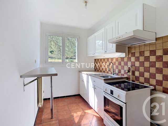 Appartement F2 à vendre - 2 pièces - 32.0 m2 - AUBAGNE - 13 - PROVENCE-ALPES-COTE-D-AZUR - Century 21 Agence Beaumond