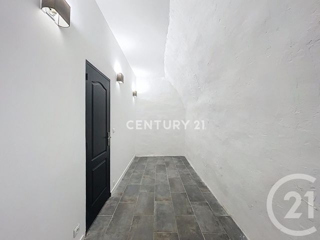 Appartement à vendre - 3 pièces - 33.75 m2 - CUGES LES PINS - 13 - PROVENCE-ALPES-COTE-D-AZUR - Century 21 Agence Beaumond