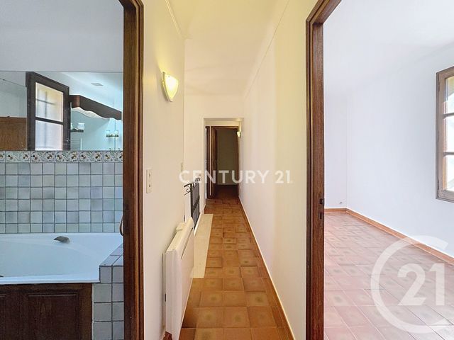 maison à louer - 4 pièces - 167.79 m2 - AUBAGNE - 13 - PROVENCE-ALPES-COTE-D-AZUR - Century 21 Agence Beaumond