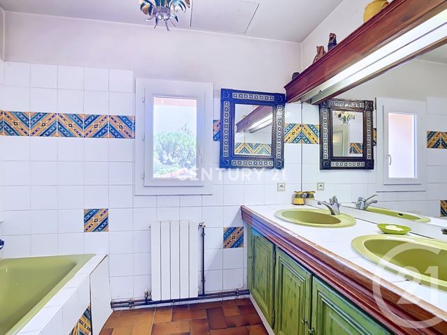 maison à vendre - 5 pièces - 174.33 m2 - AUBAGNE - 13 - PROVENCE-ALPES-COTE-D-AZUR - Century 21 Agence Beaumond