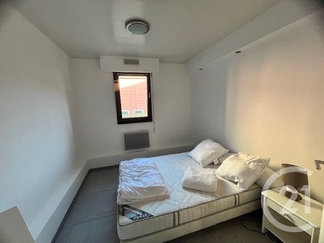 Appartement T2 à louer - 2 pièces - 41.29 m2 - ROQUEFORT LA BEDOULE - 13 - PROVENCE-ALPES-COTE-D-AZUR - Century 21 Agence Beaumond