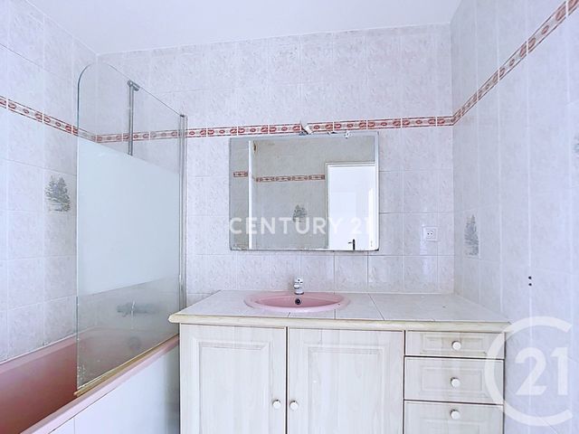 Appartement F3 à vendre - 3 pièces - 66.5 m2 - AUBAGNE - 13 - PROVENCE-ALPES-COTE-D-AZUR - Century 21 Agence Beaumond