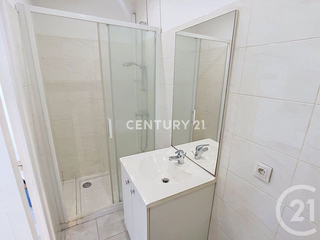 Appartement T2 à louer - 2 pièces - 37.37 m2 - AUBAGNE - 13 - PROVENCE-ALPES-COTE-D-AZUR - Century 21 Agence Beaumond