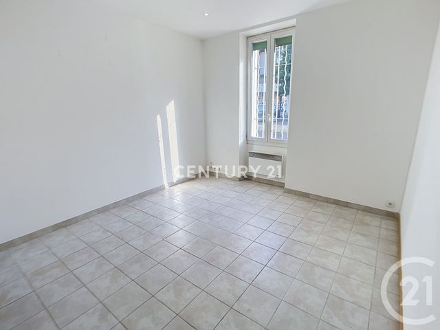 Appartement T2 à louer - 2 pièces - 37.37 m2 - AUBAGNE - 13 - PROVENCE-ALPES-COTE-D-AZUR - Century 21 Agence Beaumond