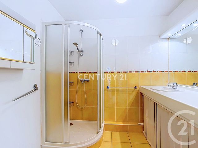 Appartement F3/4 à vendre - 4 pièces - 85.77 m2 - AUBAGNE - 13 - PROVENCE-ALPES-COTE-D-AZUR - Century 21 Agence Beaumond