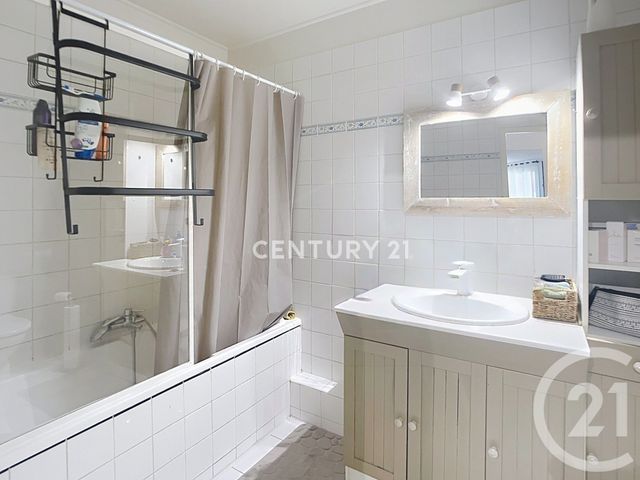 Appartement F3 à vendre - 3 pièces - 70.0 m2 - AUBAGNE - 13 - PROVENCE-ALPES-COTE-D-AZUR - Century 21 Agence Beaumond