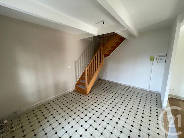 Appartement T2 à louer - 2 pièces - 70.12 m2 - GEMENOS - 13 - PROVENCE-ALPES-COTE-D-AZUR - Century 21 Agence Beaumond