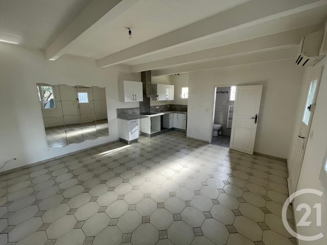 Appartement T2 à louer - 2 pièces - 70.12 m2 - GEMENOS - 13 - PROVENCE-ALPES-COTE-D-AZUR - Century 21 Agence Beaumond