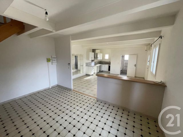 Appartement T2 à louer - 2 pièces - 70.12 m2 - GEMENOS - 13 - PROVENCE-ALPES-COTE-D-AZUR - Century 21 Agence Beaumond