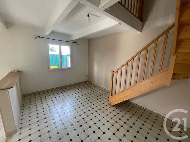 Appartement T2 à louer - 2 pièces - 70.12 m2 - GEMENOS - 13 - PROVENCE-ALPES-COTE-D-AZUR - Century 21 Agence Beaumond