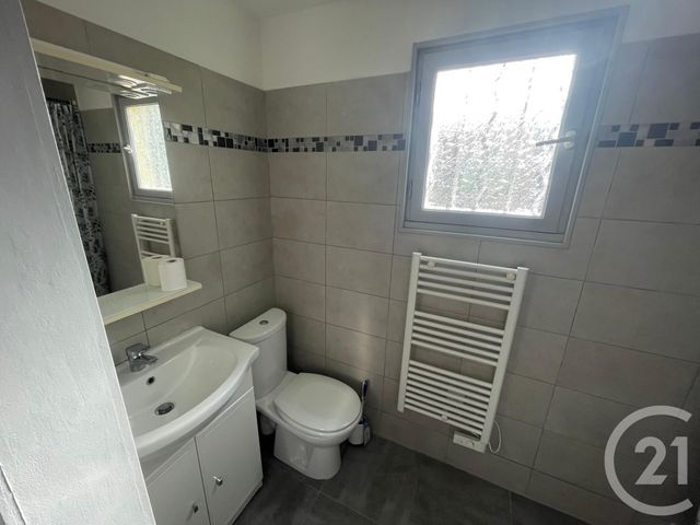 Appartement T2 à louer - 2 pièces - 70.12 m2 - GEMENOS - 13 - PROVENCE-ALPES-COTE-D-AZUR - Century 21 Agence Beaumond