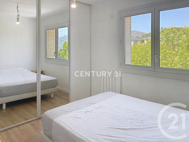 Appartement T3 à louer - 3 pièces - 63.53 m2 - AUBAGNE - 13 - PROVENCE-ALPES-COTE-D-AZUR - Century 21 Agence Beaumond