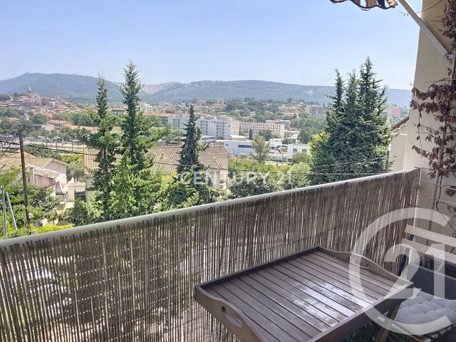 Appartement T3 à louer - 3 pièces - 63.53 m2 - AUBAGNE - 13 - PROVENCE-ALPES-COTE-D-AZUR - Century 21 Agence Beaumond