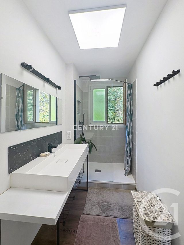 Appartement T3 à louer - 3 pièces - 63.3 m2 - AUBAGNE - 13 - PROVENCE-ALPES-COTE-D-AZUR - Century 21 Agence Beaumond