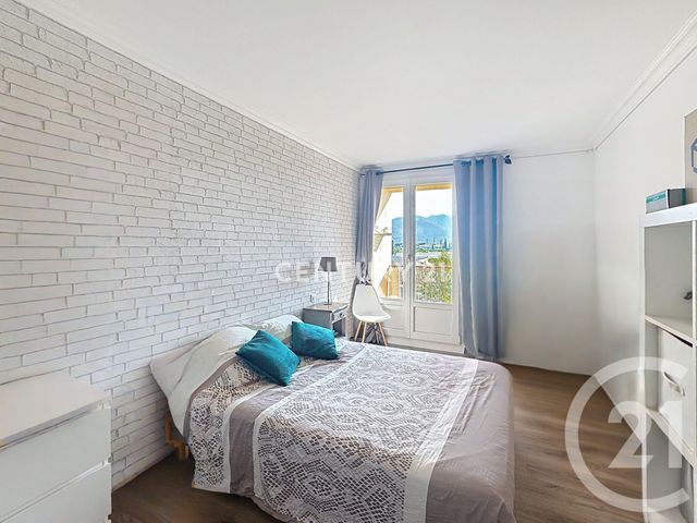 Appartement T3 à louer - 3 pièces - 63.3 m2 - AUBAGNE - 13 - PROVENCE-ALPES-COTE-D-AZUR - Century 21 Agence Beaumond