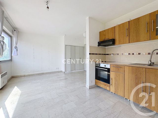 Appartement Studio à louer - 1 pièce - 27.53 m2 - AUBAGNE - 13 - PROVENCE-ALPES-COTE-D-AZUR - Century 21 Agence Beaumond