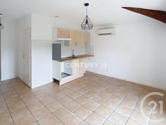 Appartement T2 à louer - 3 pièces - 49.22 m2 - LA CIOTAT - 13 - PROVENCE-ALPES-COTE-D-AZUR - Century 21 Agence Beaumond