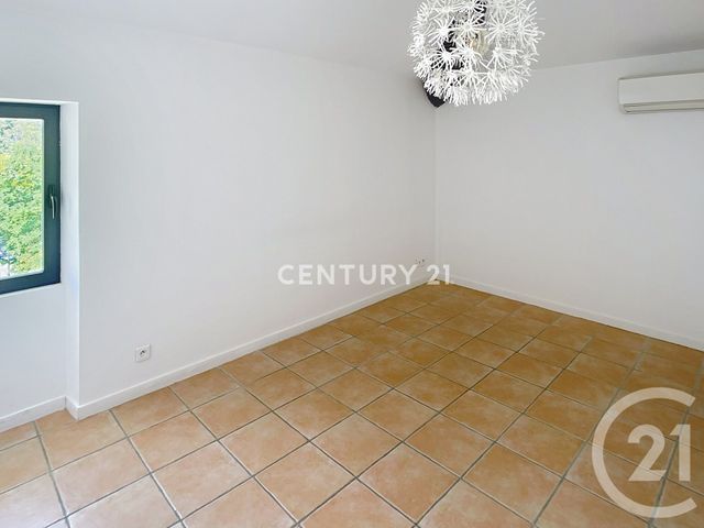 Appartement T2 à louer - 3 pièces - 49.22 m2 - LA CIOTAT - 13 - PROVENCE-ALPES-COTE-D-AZUR - Century 21 Agence Beaumond