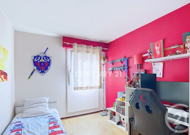 Appartement F4 à vendre - 4 pièces - 70.0 m2 - AUBAGNE - 13 - PROVENCE-ALPES-COTE-D-AZUR - Century 21 Agence Beaumond