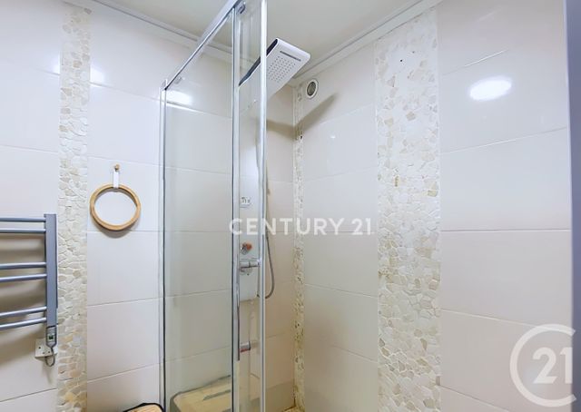 Appartement F4 à vendre - 4 pièces - 70.0 m2 - AUBAGNE - 13 - PROVENCE-ALPES-COTE-D-AZUR - Century 21 Agence Beaumond
