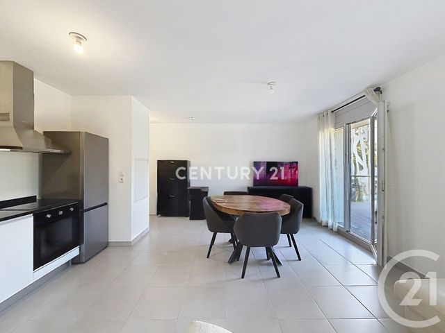 Appartement T2 à louer - 2 pièces - 45.9 m2 - PEYPIN - 13 - PROVENCE-ALPES-COTE-D-AZUR - Century 21 Agence Beaumond