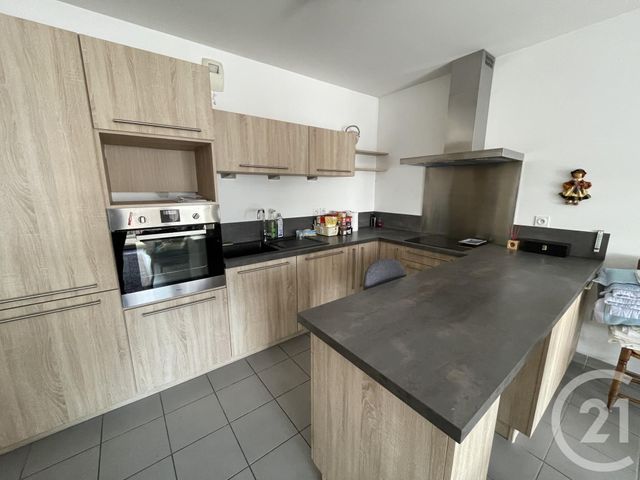 Appartement T3 à louer - 3 pièces - 64.96 m2 - AUBAGNE - 13 - PROVENCE-ALPES-COTE-D-AZUR - Century 21 Agence Beaumond