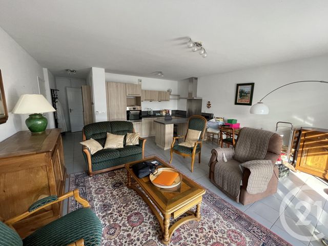 Appartement T3 à louer - 3 pièces - 64.96 m2 - AUBAGNE - 13 - PROVENCE-ALPES-COTE-D-AZUR - Century 21 Agence Beaumond
