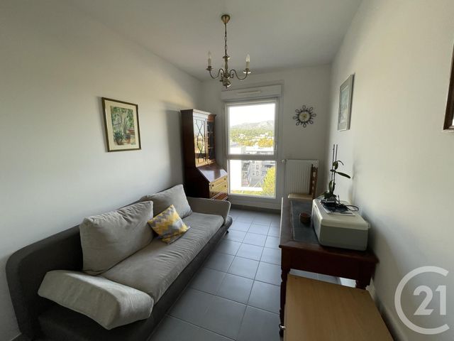 Appartement T3 à louer - 3 pièces - 64.96 m2 - AUBAGNE - 13 - PROVENCE-ALPES-COTE-D-AZUR - Century 21 Agence Beaumond