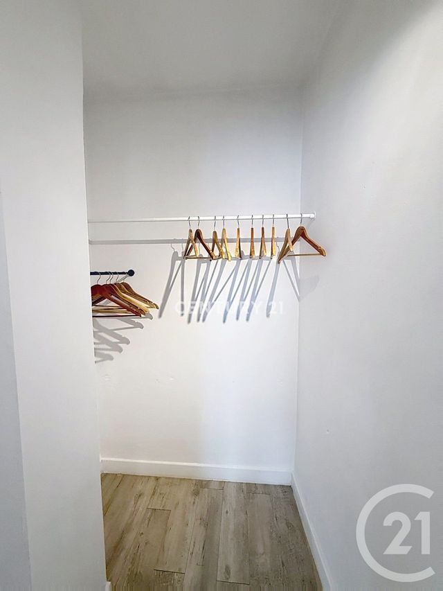 Appartement T3 à louer - 3 pièces - 63.08 m2 - AUBAGNE - 13 - PROVENCE-ALPES-COTE-D-AZUR - Century 21 Agence Beaumond