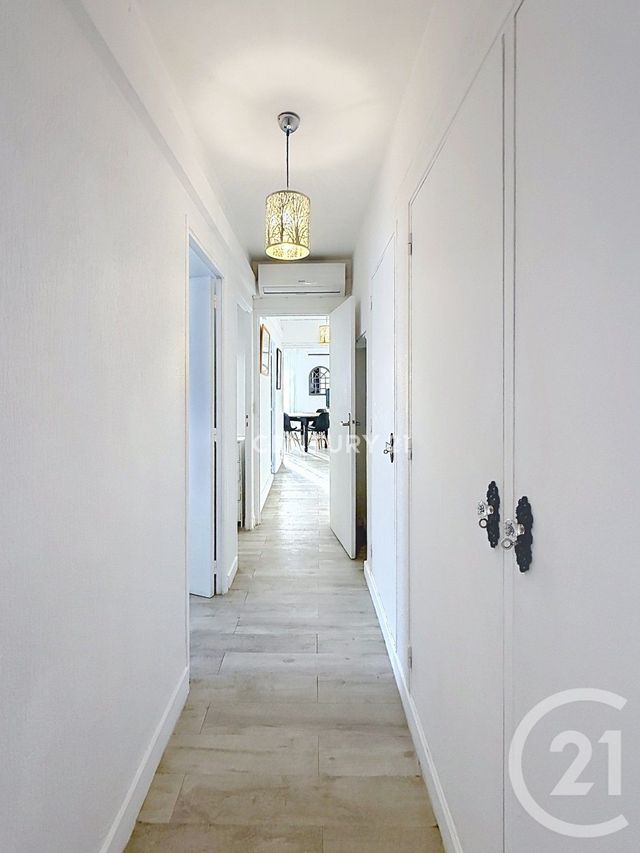 Appartement T3 à louer - 3 pièces - 63.08 m2 - AUBAGNE - 13 - PROVENCE-ALPES-COTE-D-AZUR - Century 21 Agence Beaumond