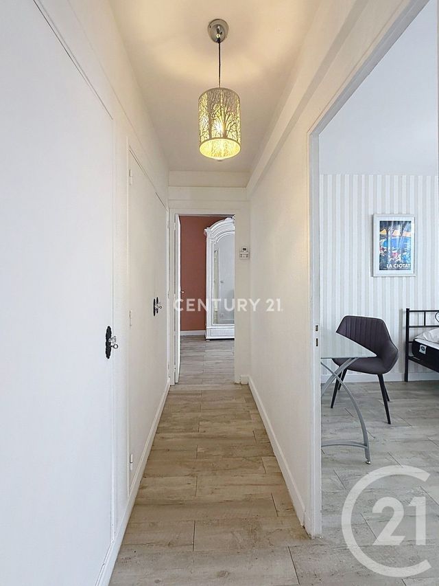 Appartement T3 à louer - 3 pièces - 63.08 m2 - AUBAGNE - 13 - PROVENCE-ALPES-COTE-D-AZUR - Century 21 Agence Beaumond