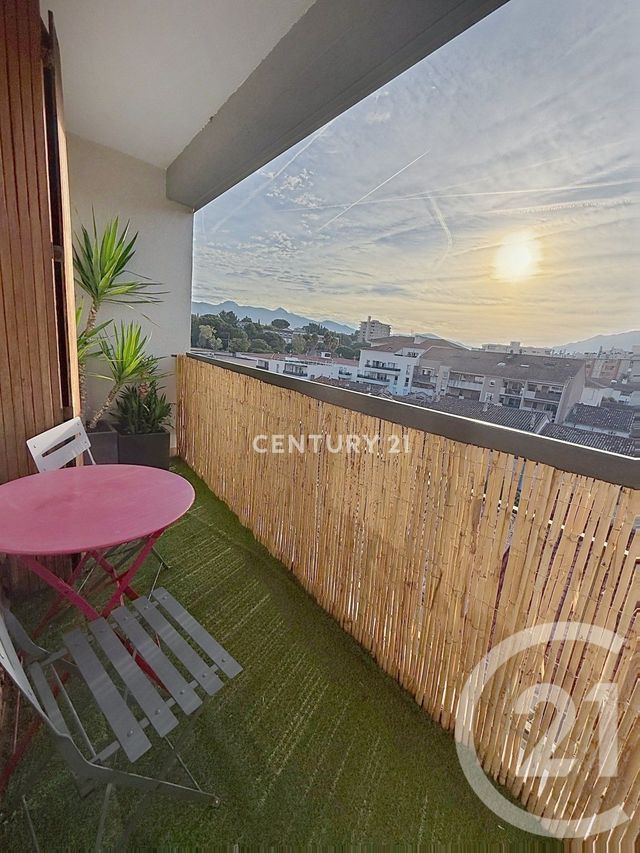 Appartement T3 à louer - 3 pièces - 63.08 m2 - AUBAGNE - 13 - PROVENCE-ALPES-COTE-D-AZUR - Century 21 Agence Beaumond