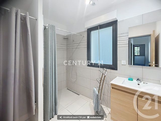 Appartement T4 à louer - 4 pièces - 90.69 m2 - ROQUEVAIRE - 13 - PROVENCE-ALPES-COTE-D-AZUR - Century 21 Agence Beaumond